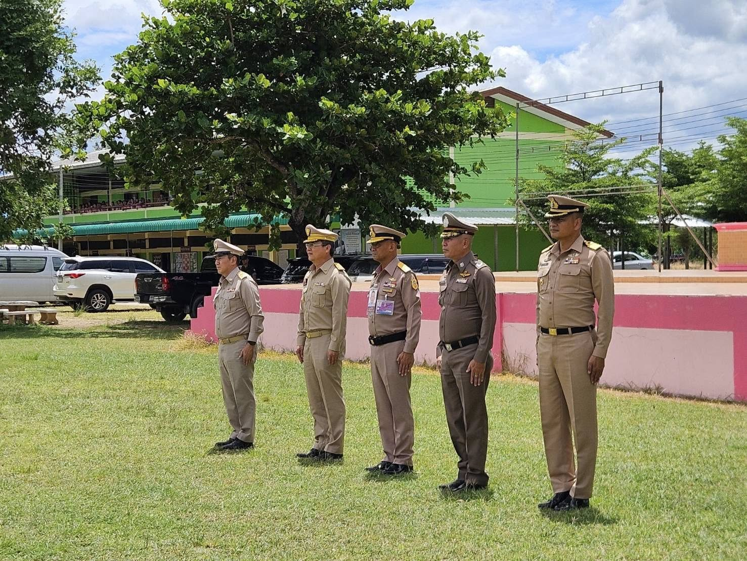 พล.อ.ไพบูลย์ คุ้มฉายา องคมนตรี เดินทางมาปฏิบัติภารกิจเชิญสิ่งของพระราชทานในพื้นที่ จว.จันทบุรี