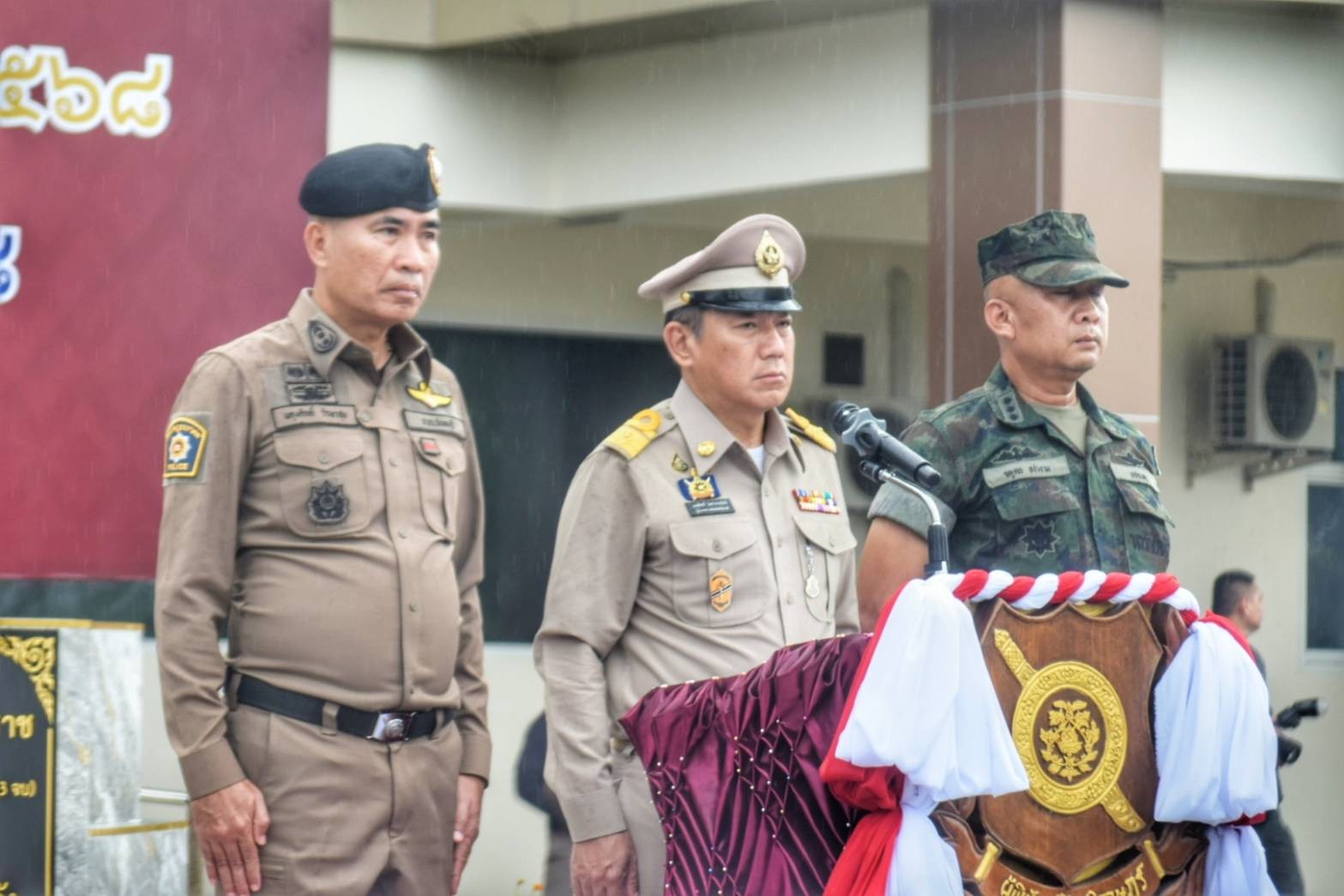 ปล่อยแถวระดมกวาดล้างอาชญากรรมในช่วงเทศกาลประเพณีลอยกระทง ปี 2568